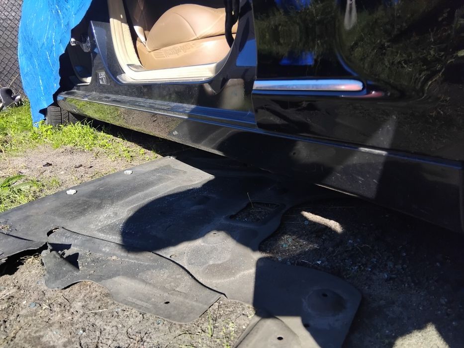 Mercedes w221 listwa progowa lewa prawa