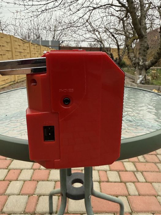 Продам магнитолу Victor RC-WU66