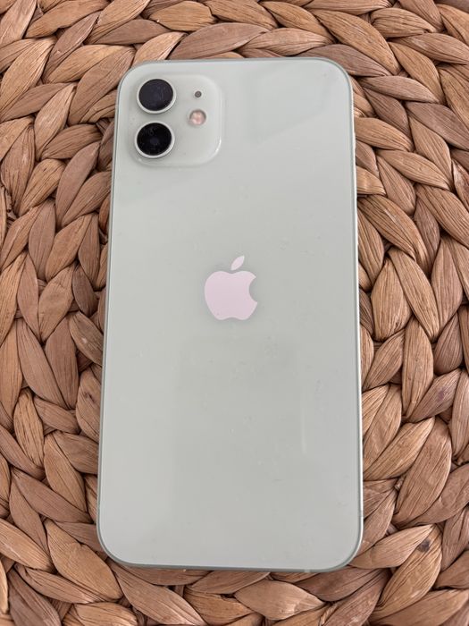 Iphone 12 stan bardzo dobry