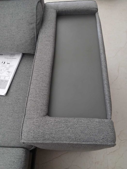 Vendo sofá/ cama com chaise longue.