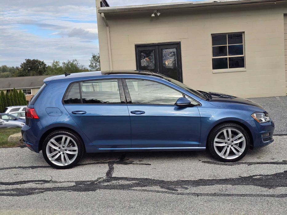 Volkswagen Golf      2017