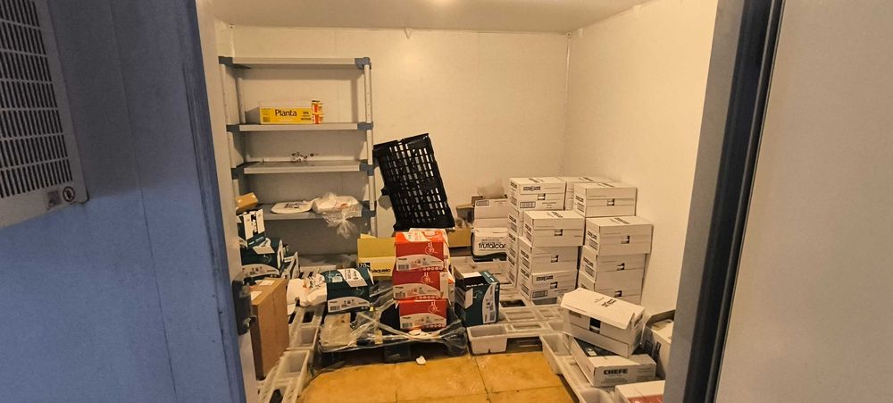 Câmara de refrigeração e congelação — 6 m² — motor incluído