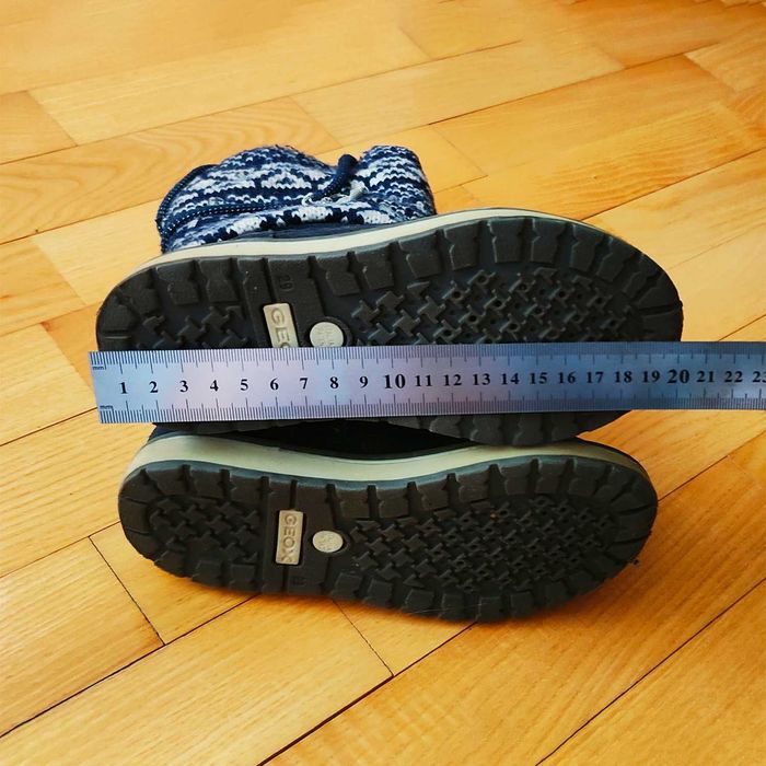 Чобітки Geox (розмір 29)