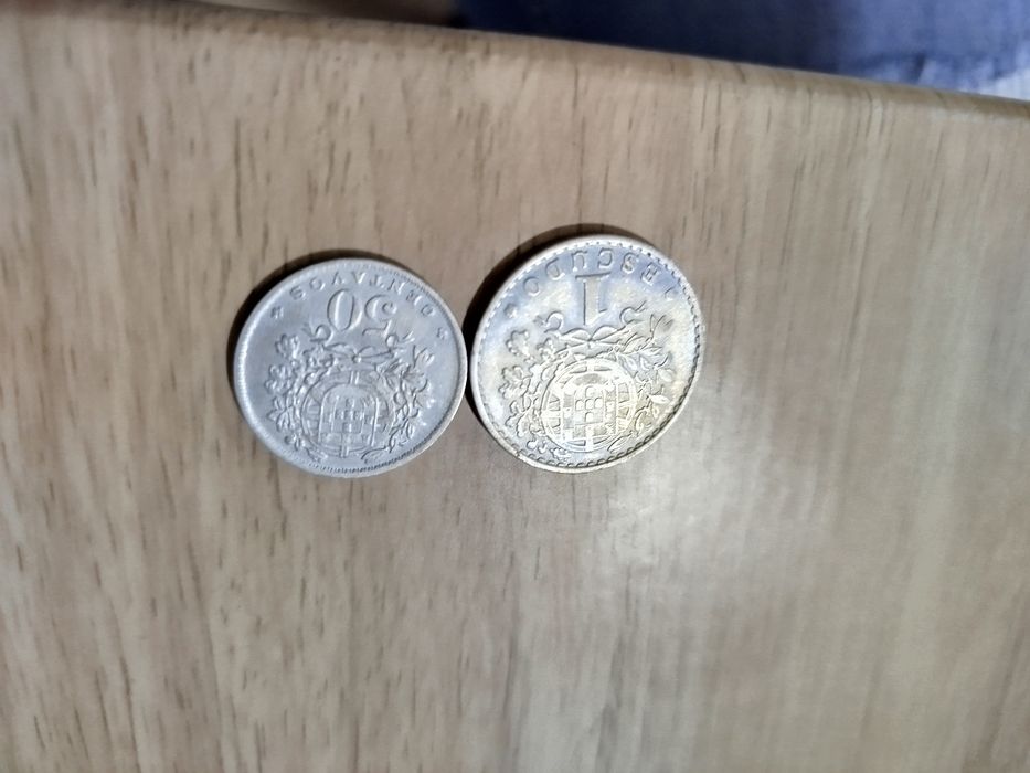 1 escudo 1957 e 50 centavos de 1957