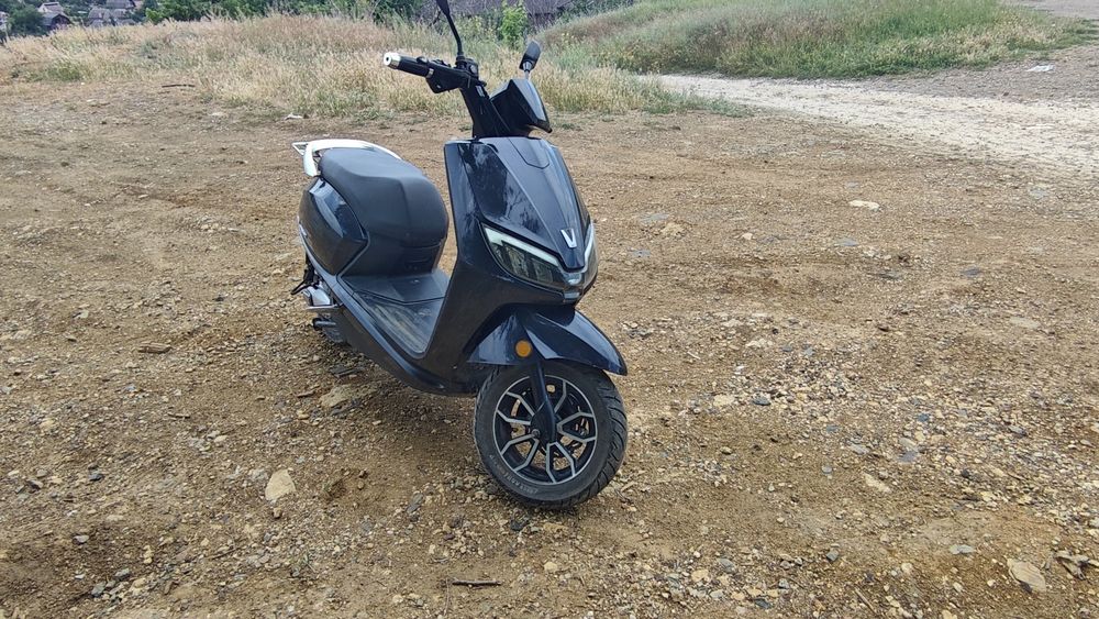 Срочно Продам електроскутер AIMA M3 Li, 2023 рік
