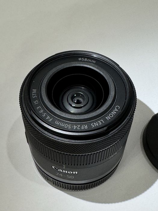 Універсальний об’єктив Canon RF 24–50mm