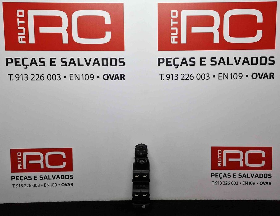 Comando / Botão / Interruptor Vidros Frente Esquerdo 96749624ZD - PEUGEOT 208 I