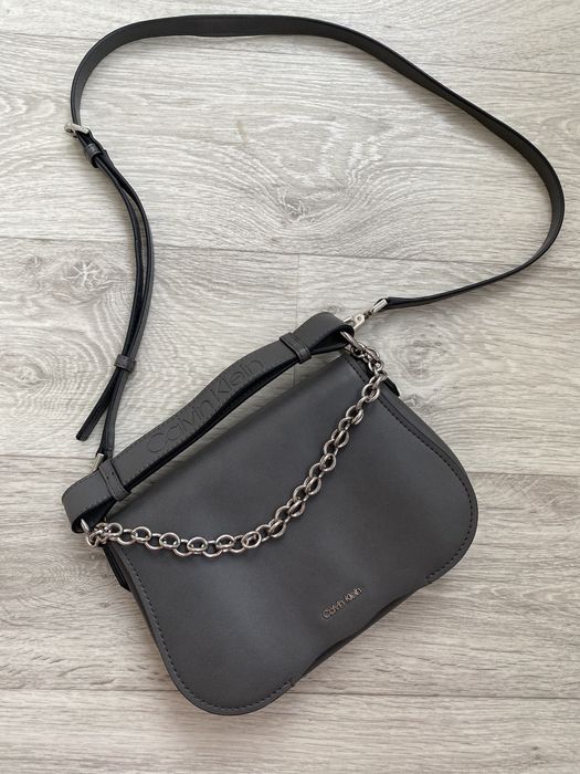 Сумка крос-боді оригінал Calvin Klein!