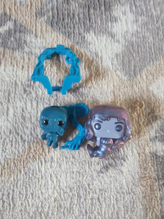 Дивні дива kinder joy