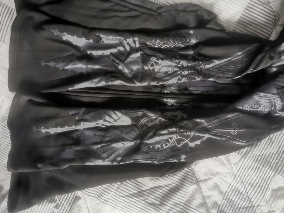 Cathedral hoodie Casaco médio com capuz, estampagem e fecho lua