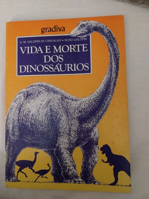 Vida e Morte dos Dinossáurios – Gradiva
