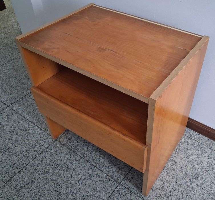 Mesa de cabeceira Interforma
