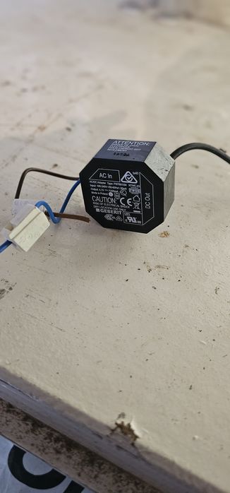 Zasilacz sieciowy Geberit bezdotykowe spłukiwanie