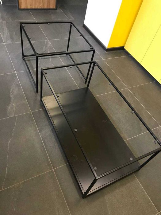 Продам два стула и журнальный стол