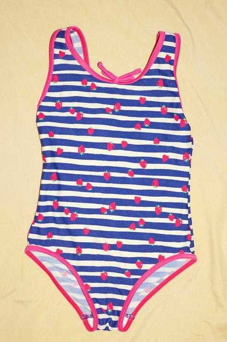 Купальник H&M. На 4-6 лет. размер 116