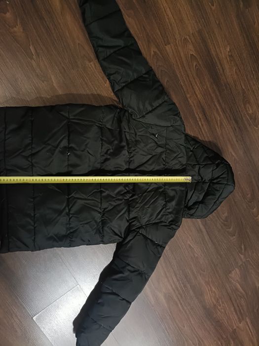 Куртка на підлітка може бути унісекс в гарному стані