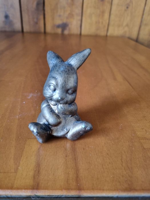 Królik * figurka