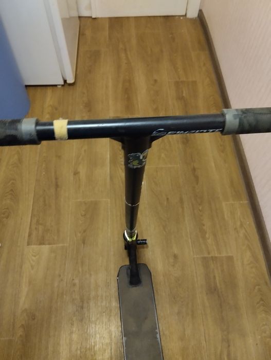 Продам трюковой самокат Bestscuter