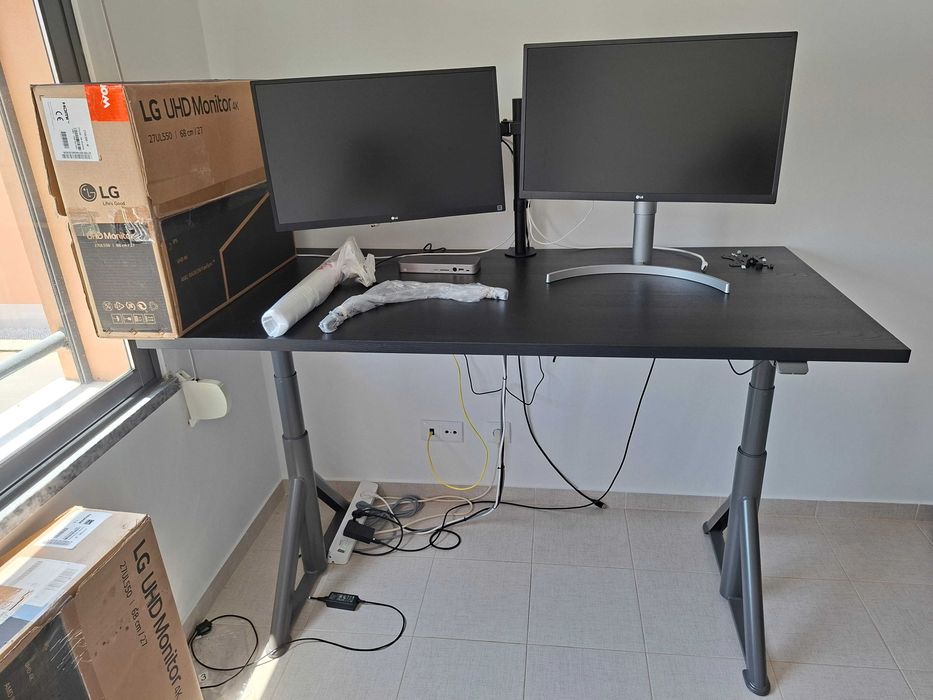 Secretária "standing desk" IKEA IDÅSEN, 160x80cm
