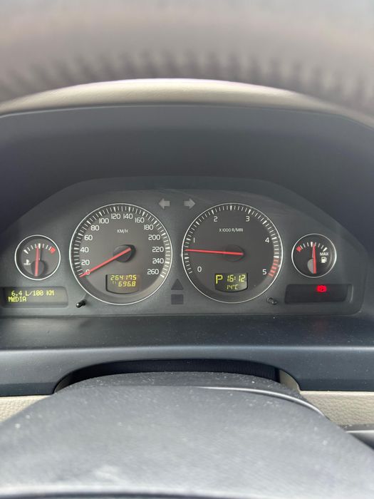 Volvo xc70 D5 CX automatica