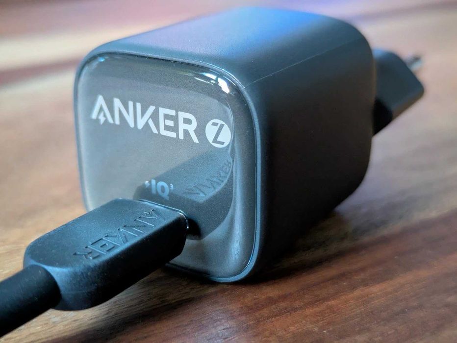 Carregador Rápido Anker Zolo 30W GaN c/ Cabo USB-C (novo)
