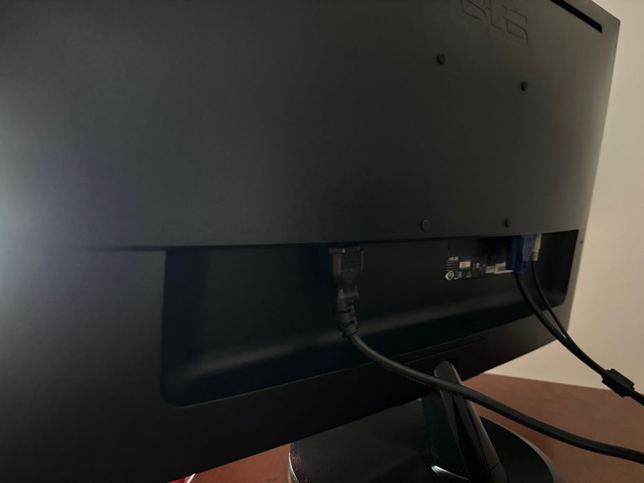 Monitor ASUS 23,8 polegadas em ótimo estado