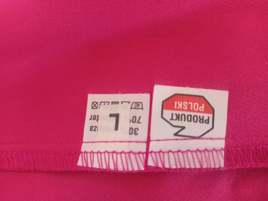 Piękna sukienka hiszpanka w kolorze fuksji
