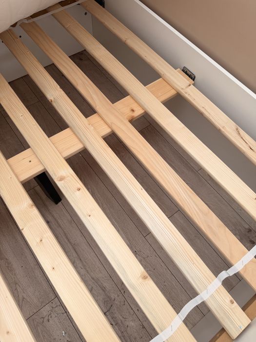 Łóżko sypialniane 140x200 + materac GRATIS | stan bardzo dobry
