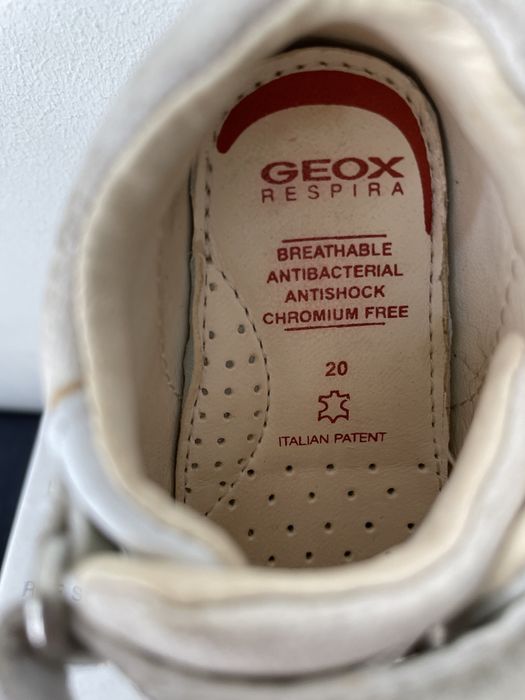 Geox pólbuty, sneakersy bialo-srebrny 20