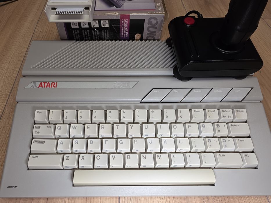 Atari 65XE ECI+ joystick + gry 16in1 zestaw gotowy do gry