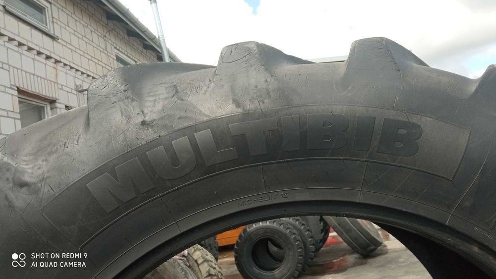 650/65R42 Michelin Multibib  JM876