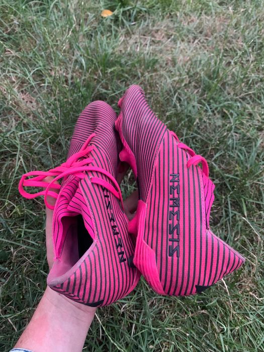 Nike Magista Onda II FG 41
Adidas nemesis 39