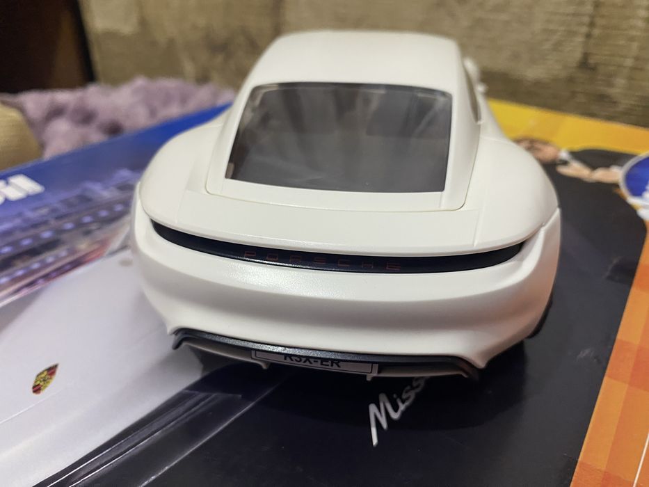 Модель-конструктор на радіокеруванні Playmobil - Porsche Mission E 2.0