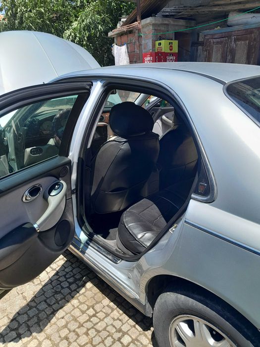 Rover 75 – Este clássico compacto de 1999 para venda
