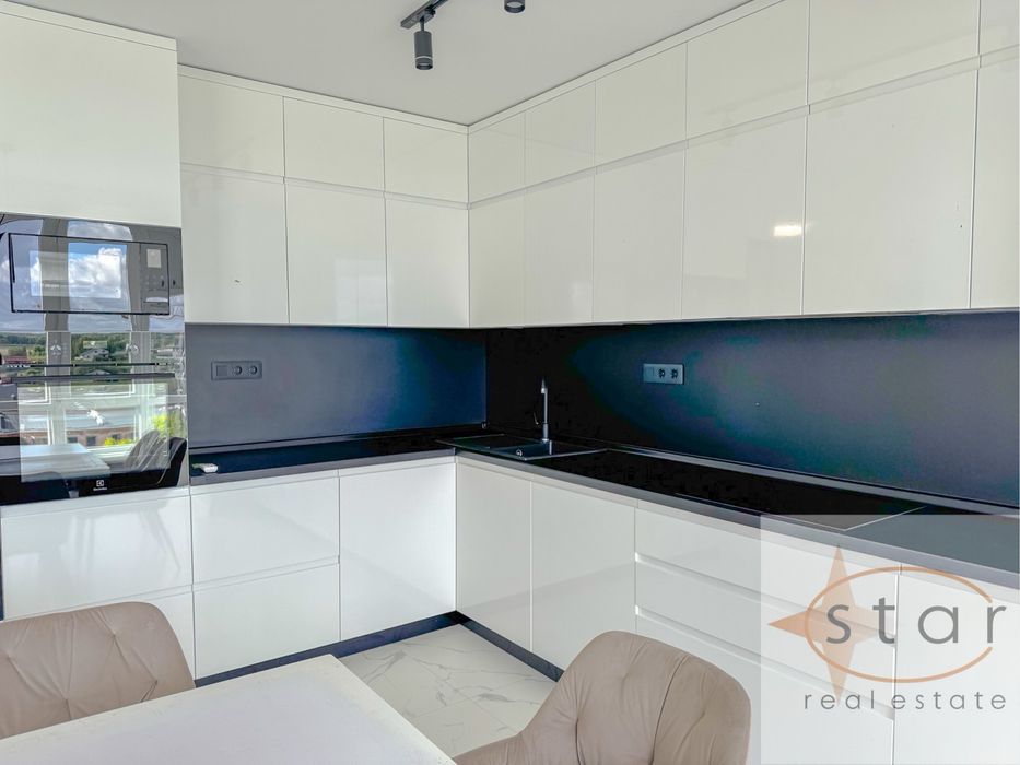 Продаж 2-кімн квартири з люксовим ремонтом