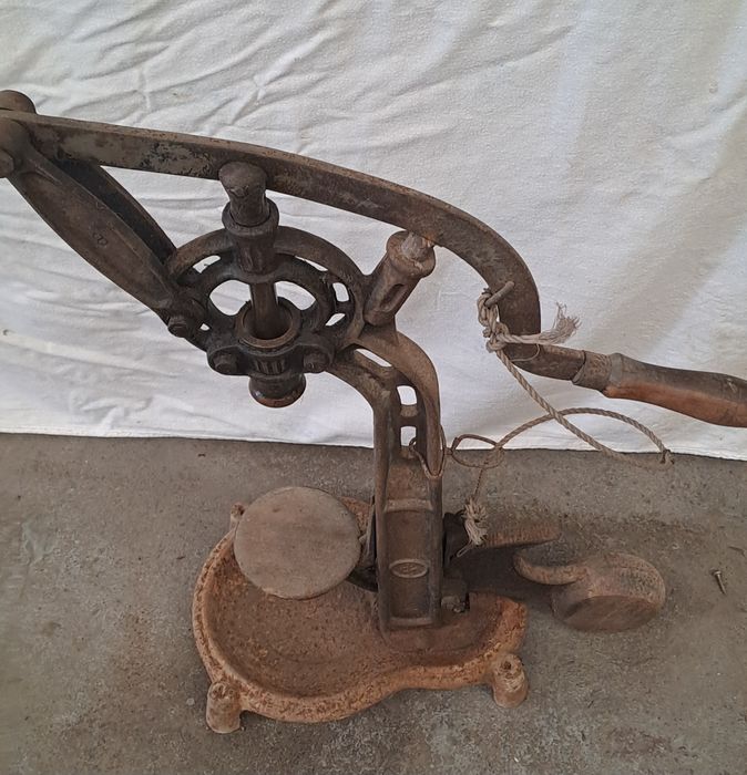 Engarrafadeira Manual antiga