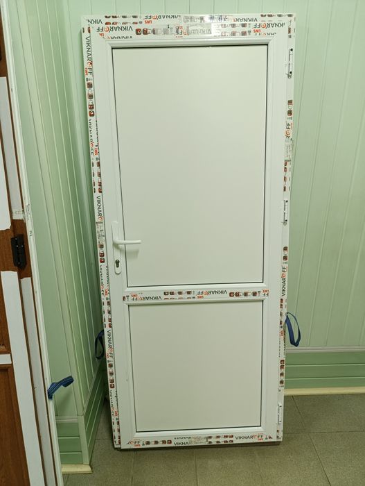 Нові металопластикові Двері