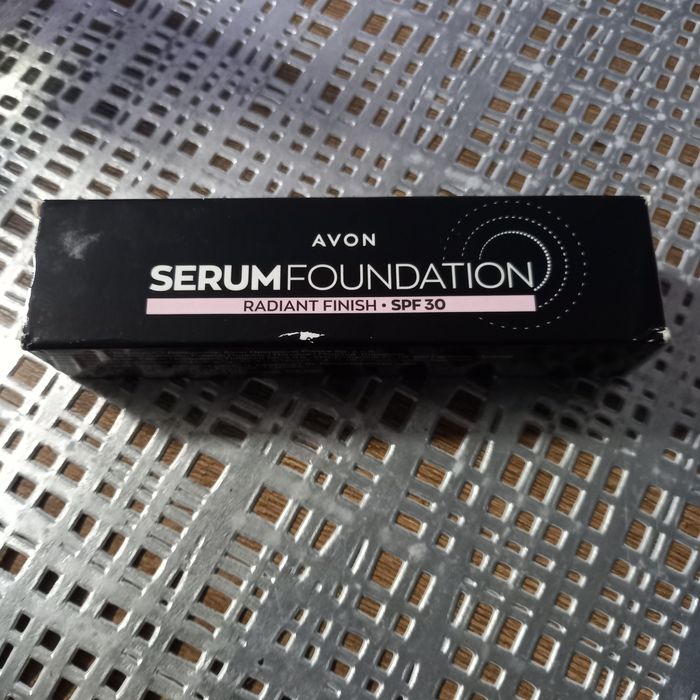 Avon Serum Foundation make up+care podkład-serum 3w1 Light Ivory 140P