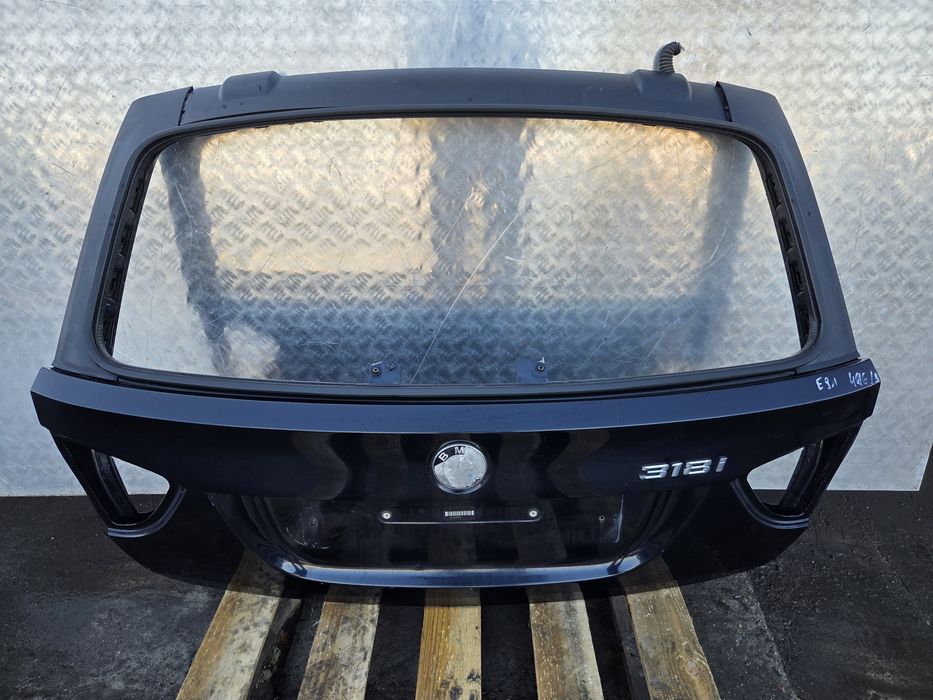 Klapa bagażnika tylna BMW e91 carbonschwarz 416/9 tył