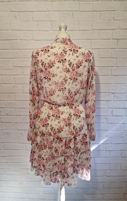 Biała sukienka w kwiaty Chrzest lato