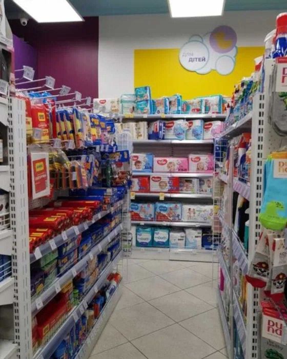 Оренда фасадного приміщення в ближньому центрі