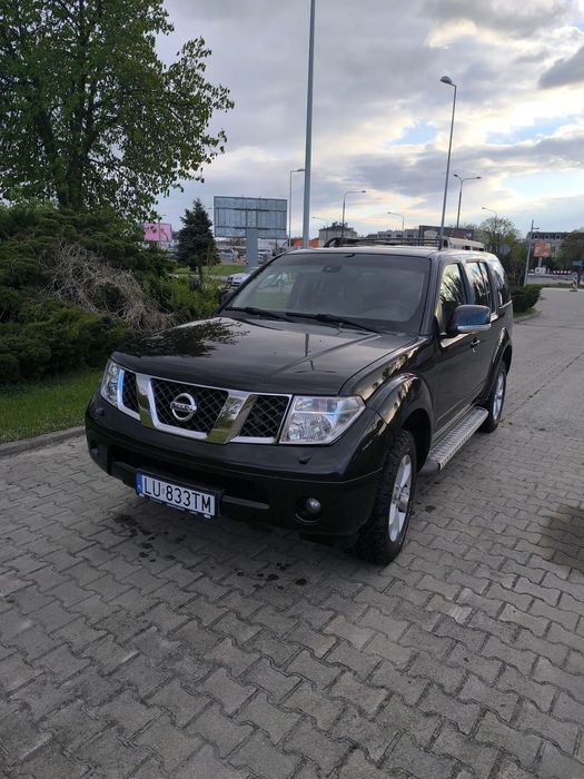 Nissan Pathfinder 4x4,polski salon, tempomat,szyberdach,skórzana tapicerka, 5 osobowy.