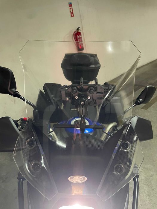 Suzuki V-Strom 650 | 08/2024 | 6.164 km | Garantia oficial até 08/2027