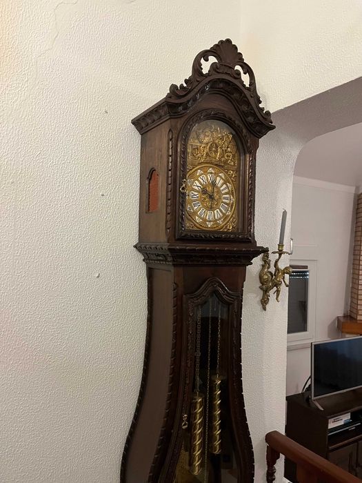 Relógio de pé, antigo