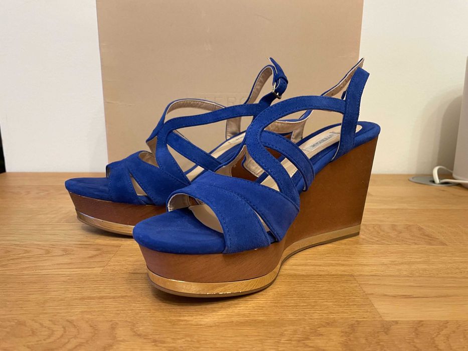 Sandálias Uterque Azuis em Camurça