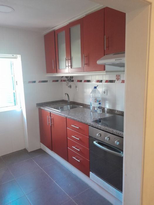 Vende-se T2 na pontinha