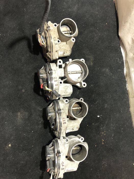 Дросельна заслінка 1.6,1.8,2.0 Ford Focus II C-Max Fusion