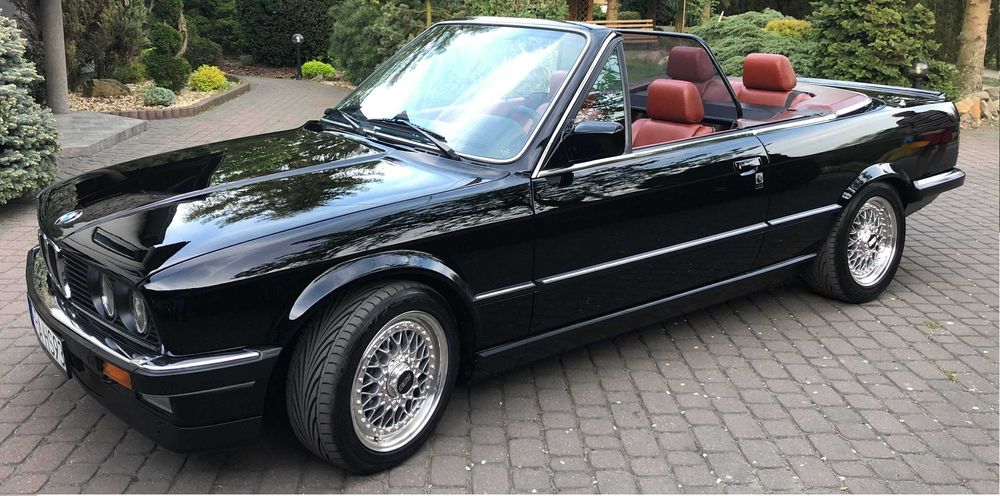 BMW E30 Cabrio do Ślubu – Styl, Klasa i Niezapomniany Przejazd