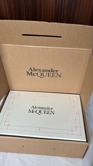 Alexander McQueen Black and White