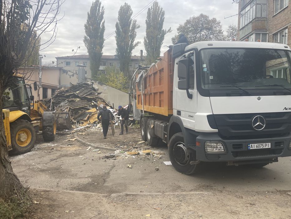 Демонтаж будівель. Вивіз сміття